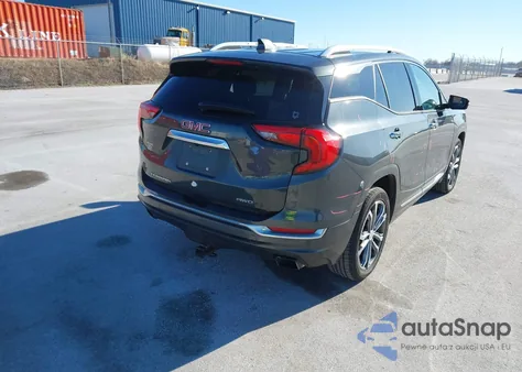 2018 GMC Terrain Denali z USA, uszkodzony, nr VIN 3GKALXEXXJL310952